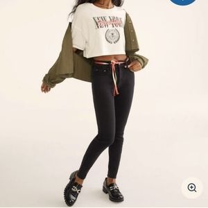 NWT's Aero Premium Air High-Rise Curvy Jegging With LYCRA® FREEF!T® Technology